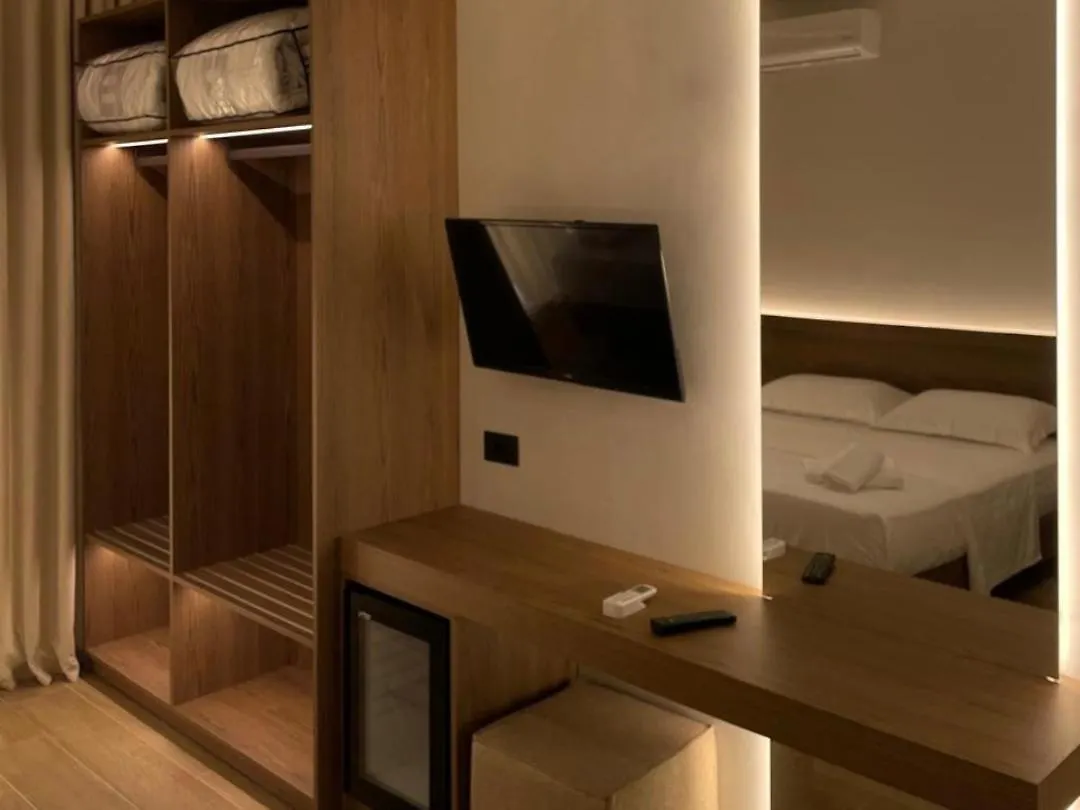 Takas Boutique Hotel Radhime 2*,  Albania