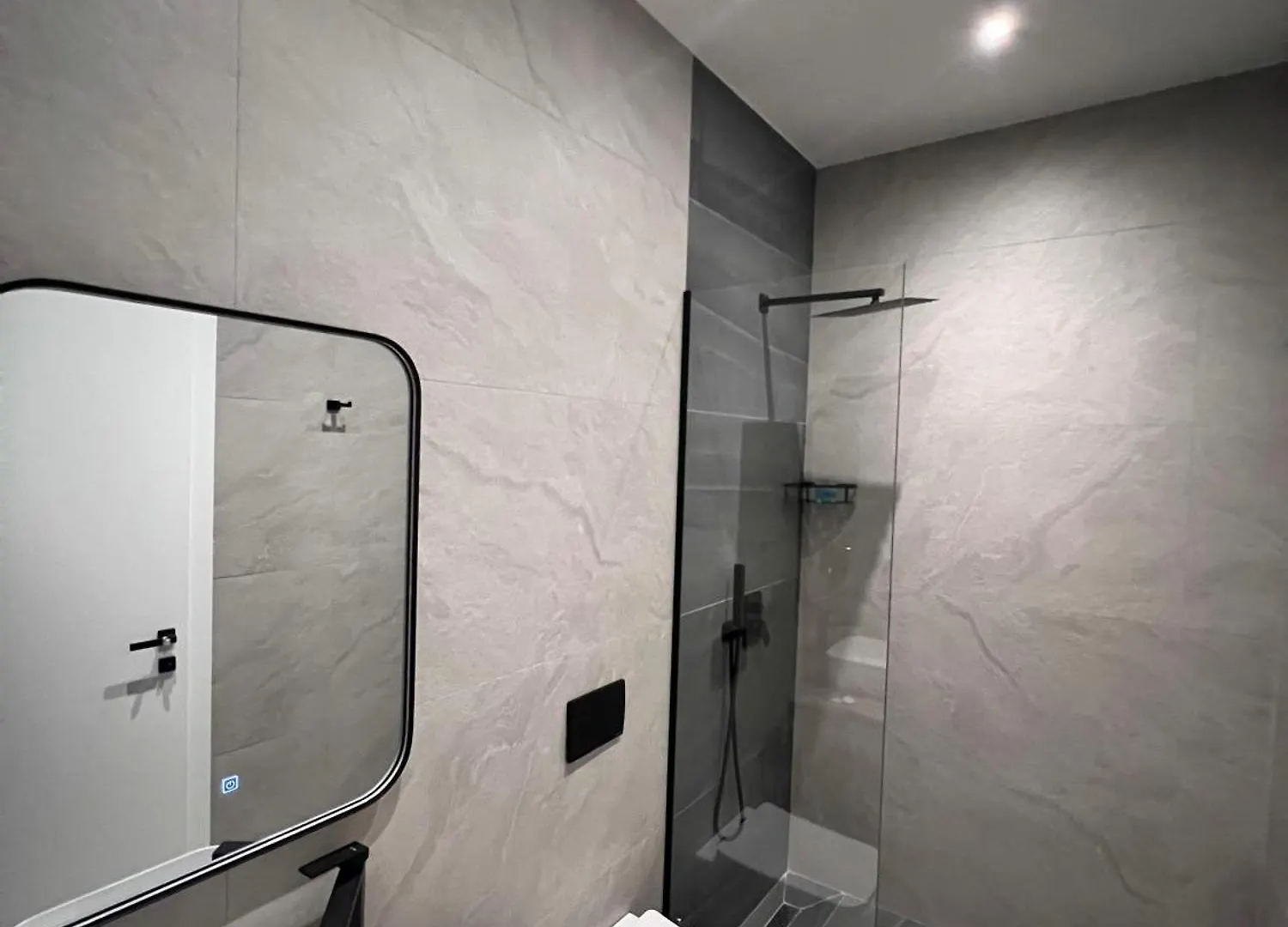 Takas Hotel Radhime 2*,  Albania