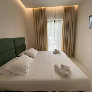 Hotel Mare Vlore, Kanine